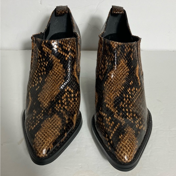 Bleecker & Bond Lydia Brown Snakeskin Ankle Bootie NWOT - Picture 2 of 8